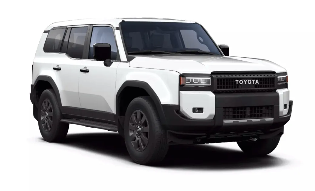 Weißer Toyota Land Cruiser 250 4WD SUV mit Automatikgetriebe, 7 Sitzen, USB-Ladegerät, Bluetooth und Sitzheizung – perfekt für Offroad-Abenteuer in Island.